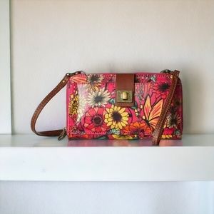 Sakroots Raspberry Bloom Stitched Zip Around Wallet Clutch Wristlet
